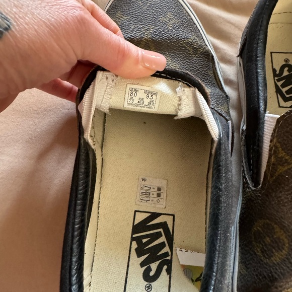 Vans Brown and Gold Slip-On Shoes - Picture 4 of 6